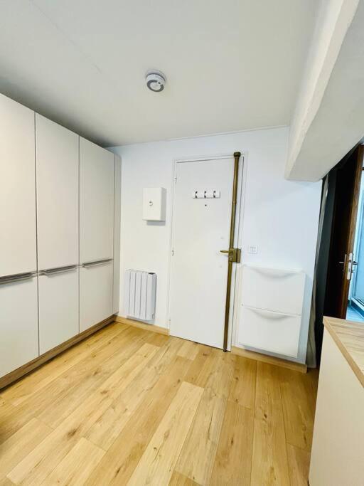 Stylish Studio In The Center Of Senlis Apartamento Senlis  Exterior foto